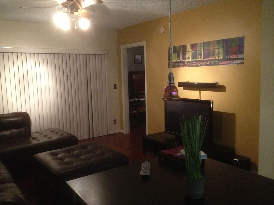 accent wall in living room