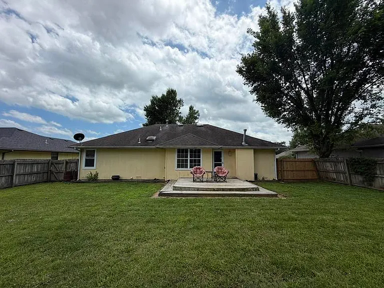 2263 W Deerfield St — Photo 4
