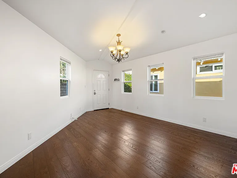 6147 Will Rogers St — Photo 3