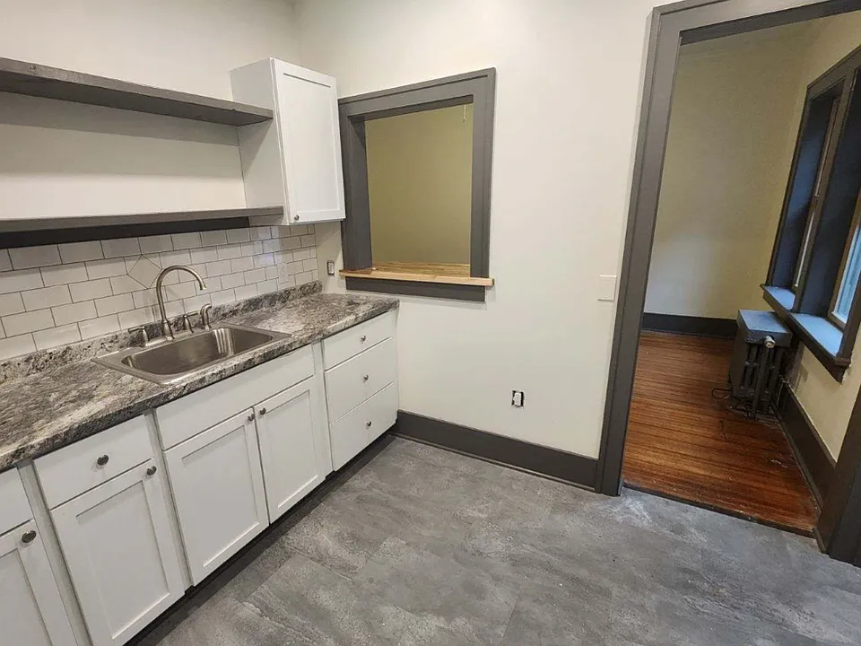 Laurelton Apartments