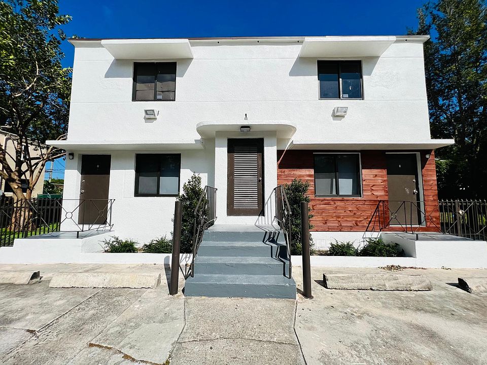 1st image of 5543 NE Miami Ct #1