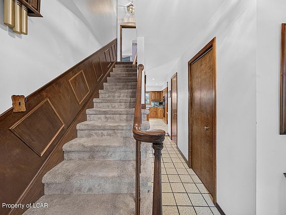 3rd image of 18 Louise Rd