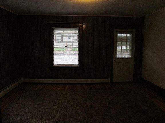 3rd image of 818 High St