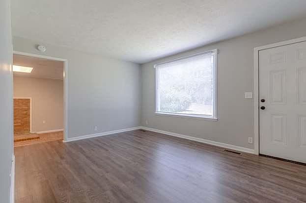 1st image of 3088 Azelda St