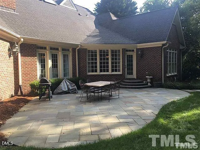 205 Berry Hill Dr — Photo 34