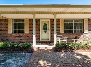 18 4th St, Shalimar, FL 32579