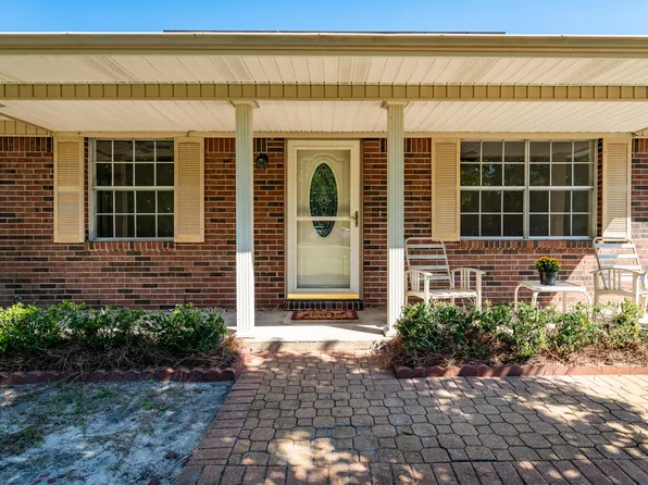 18 4th St, Shalimar, FL 32579