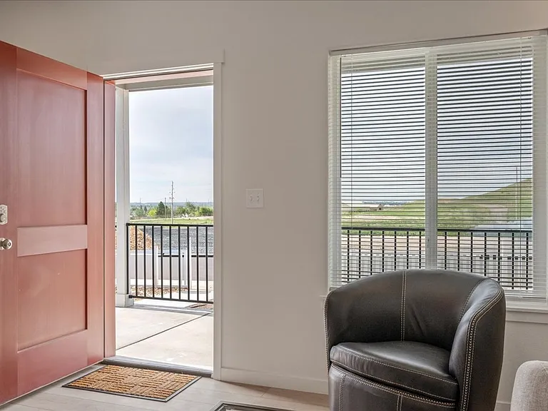 1724 Richard Martin Dr — Photo 4
