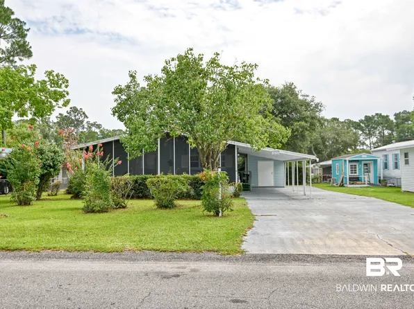 1703 Santa Cruz Dr, Lillian, AL 36549