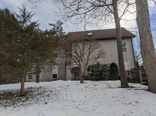 63 Villa Dr, Peekskill, NY 10566