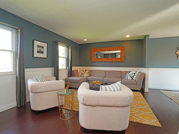 4th image of 9077 Sequoia Ct