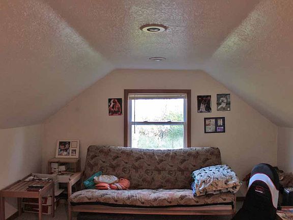 upper sitting area or?