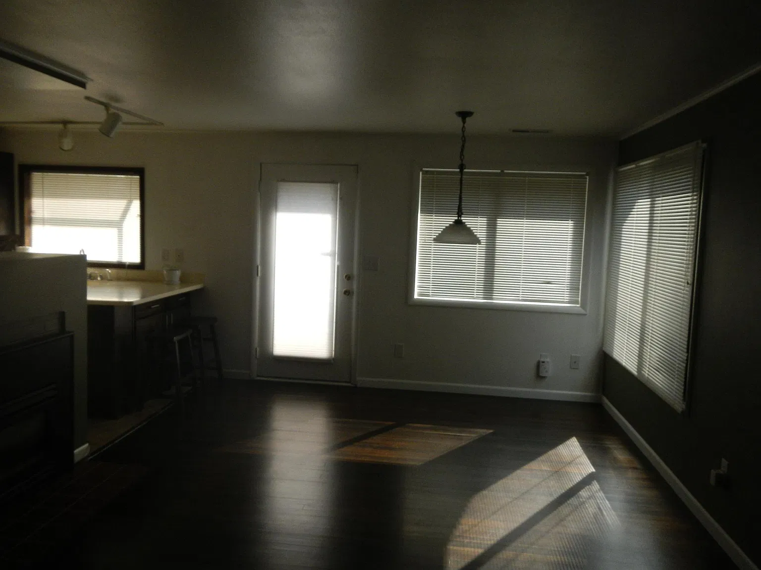 2 bed, 864 sqft, $2,495 — Photo 4