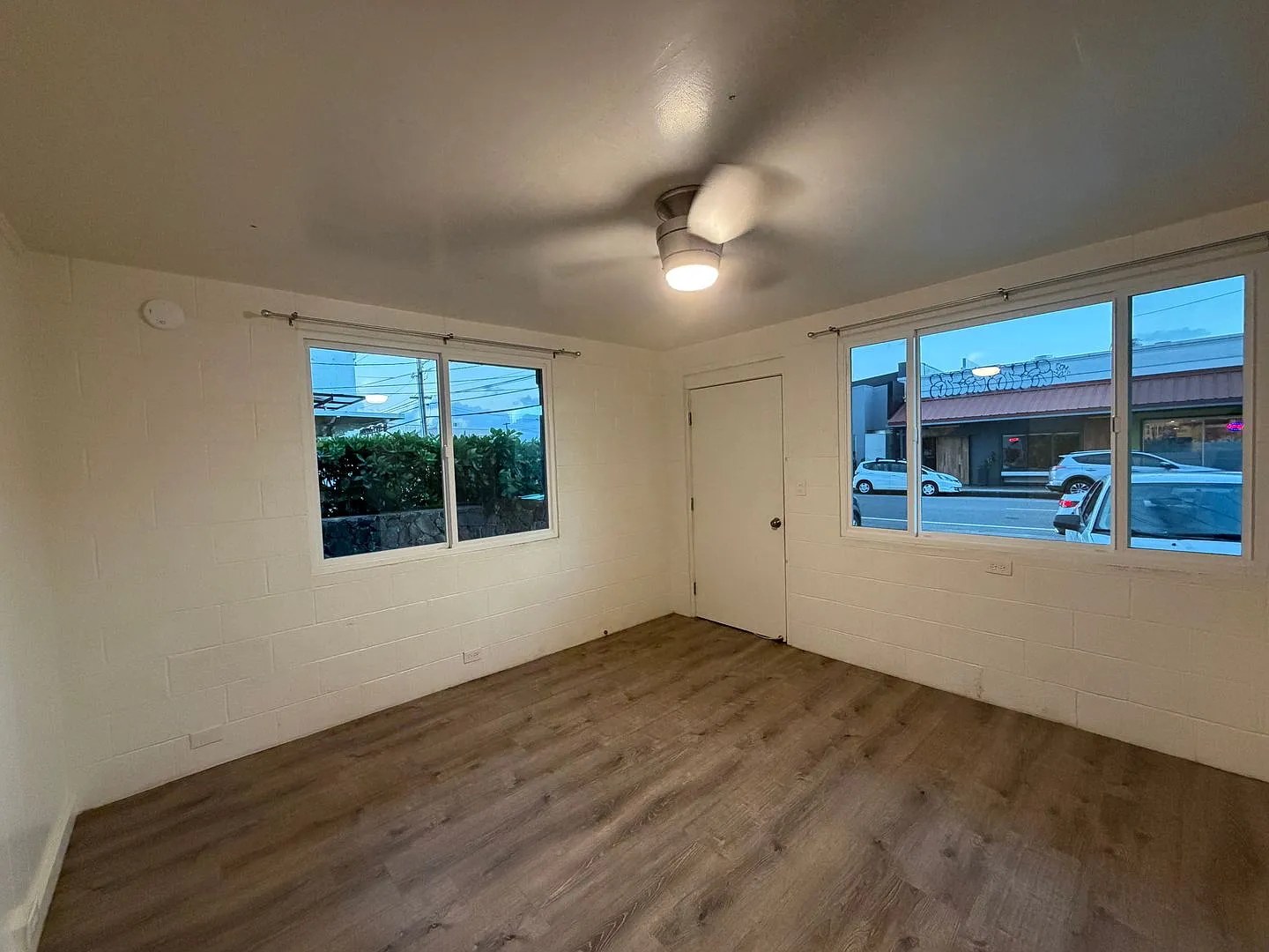 2048 S. Beretania — Photo 3