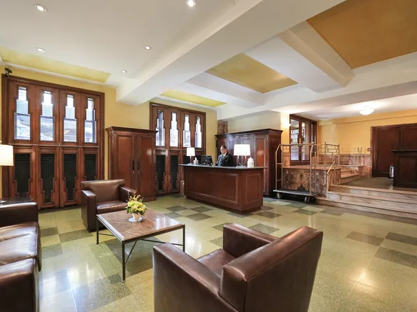 210 East 68th Street image 9 of 10