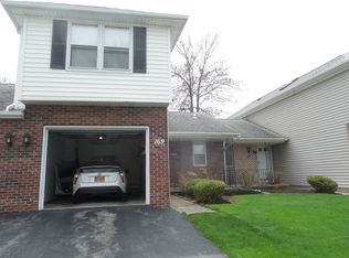 169 Flower Dale Dr, Rochester, NY 14626