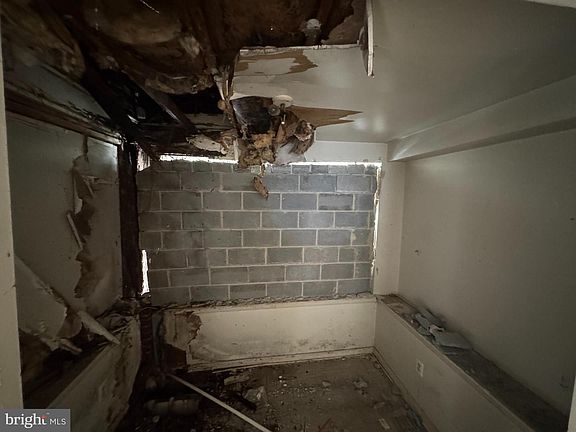 4th image of 2812 Quantico Ave