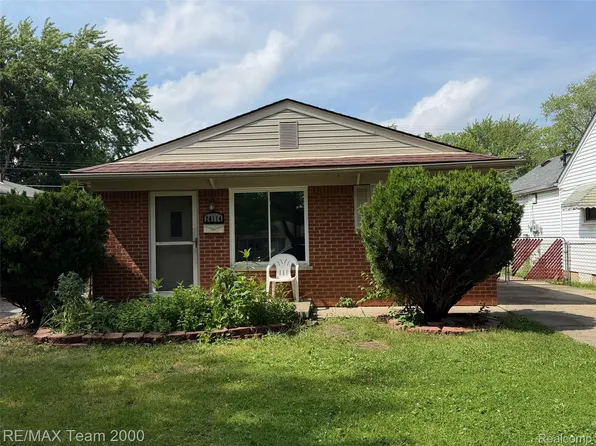 24114 Pennie St, Dearborn Heights, MI 48125