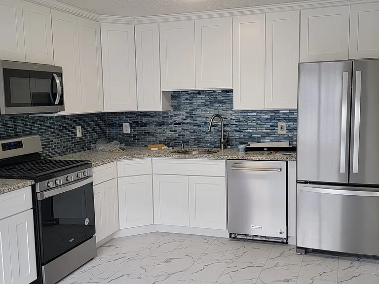 Upgraded Kitchen and Appliances