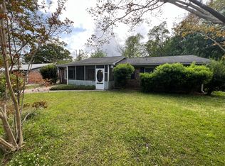 214 Arbor Rd, Summerville, SC 29485