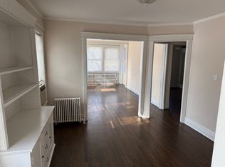 1107 Asbury Ave APT 2, Evanston, IL 60202