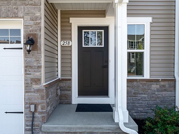 3rd image of 258 Chesna Dr