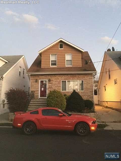 2nd image of 434 9th St