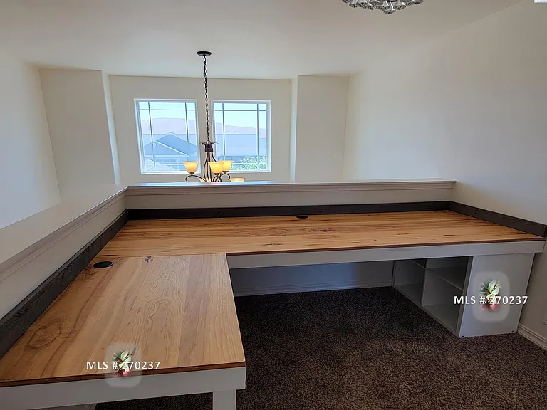 1815 Sunshine Ave — Photo 24