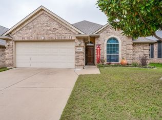 8257 Edgepoint Trl, Fort Worth, TX 76111