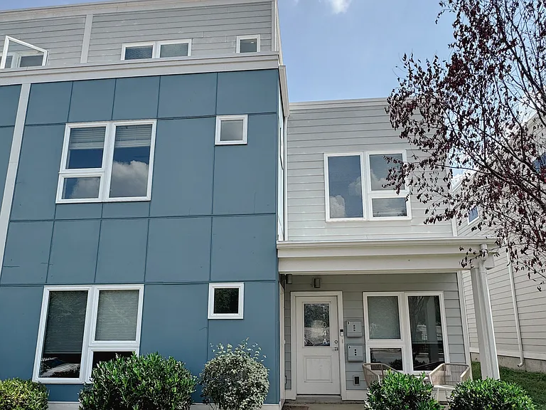 1104 Perry St #B — Photo 3