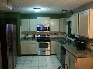 5900 Luccis Ct, Columbus, OH 43228