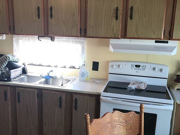 5th image of 236 Birch Ln