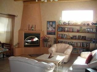 166 Sagebrush Dr, Corrales, NM 87048