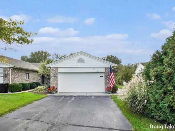 1058 Amberwood West Dr SW, Byron Center, MI 49315