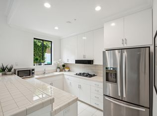 215 Poppy Ave #B, Corona Del Mar, CA 92625