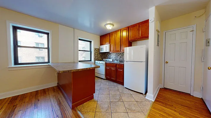 Rented by Revona Properties | media 2