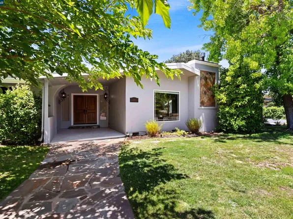 2331 Walnut Blvd, Walnut Creek, CA 94597