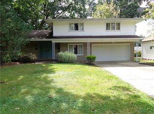 1817 Shady Dr, Farrell, PA