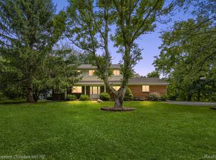 1599 S Tipsico Lake Rd, Milford, MI 48380