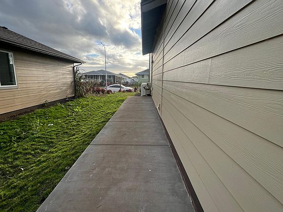 3rd image of 91-1715 Kapeku Loop #1