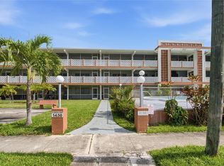Floridian Arms Condo, North Miami Beach, FL 33162