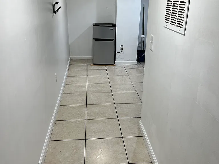 1219 North Ave — Photo 5