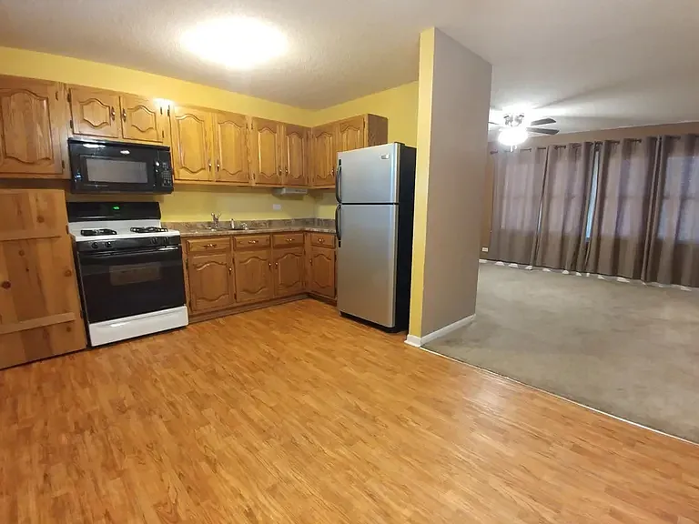 3228 Farmer Dr — Photo 3