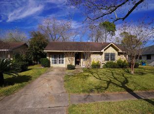 3306 Westhampton Dr, Houston, TX 77045