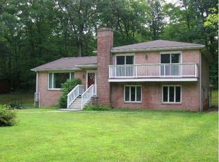 910 Stratford Rd, Ligonier, PA 15658