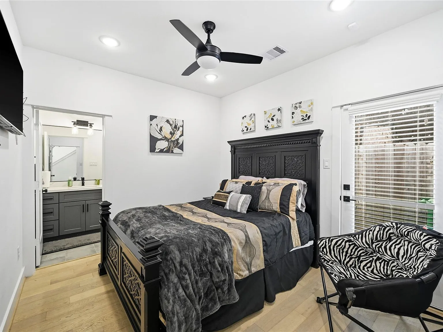 3 bed, 3.5 bath, 1779 sqft, $3,000 — Photo 4