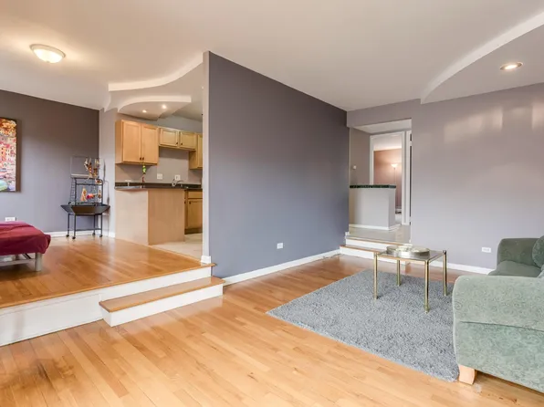 5815 N Spaulding Ave APT 3B, Chicago, IL 60659