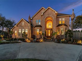 9001 Ormond Pl, New Orleans, LA 70123