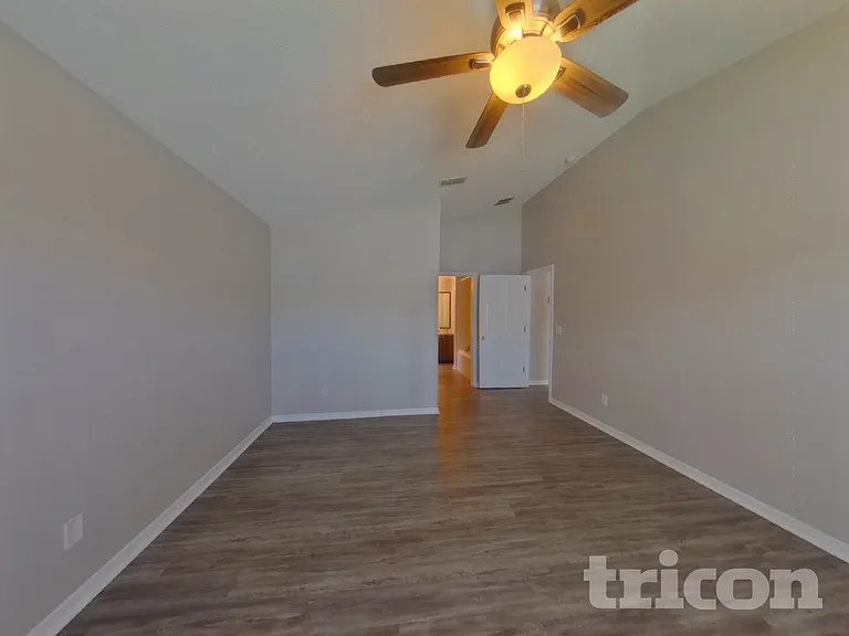 317 Covent Gardens Pl — Photo 8