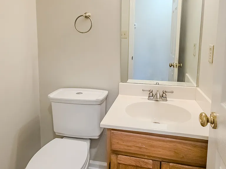 843 Claybrook Ct — Photo 10